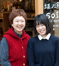 原田有佳子さん（店長：左） 倉田優香さん（広報:右）